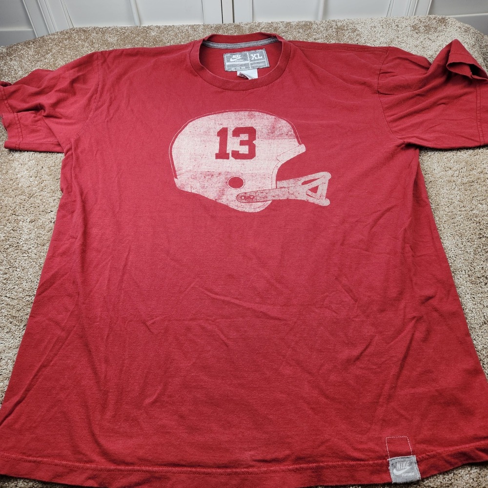 Nike Sportswear Alabama Crimson Tide Red Graphic T-Shirt Mens XL 13 Helmet